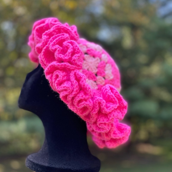 Handmade Pink Crochet Ruffle Sun Hat - Picture 3 of 4